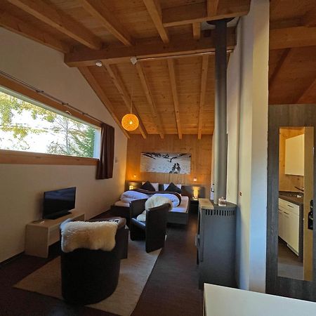 Huettenhotel Husky Lodge Muotathal エクステリア 写真